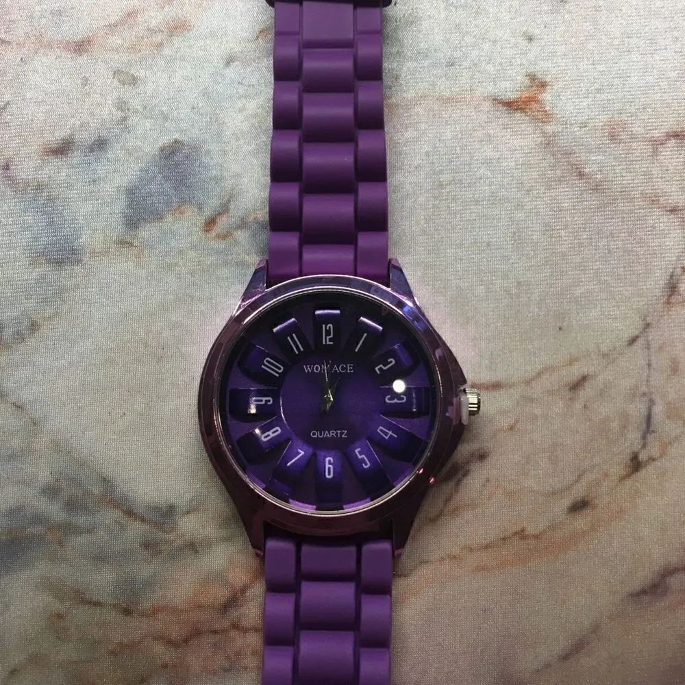 PURPLE RUBBERY Fun Watch! - Picture 9 of 14